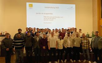 Das Elektrohandwerk ist um 60 Junggesellen reicher